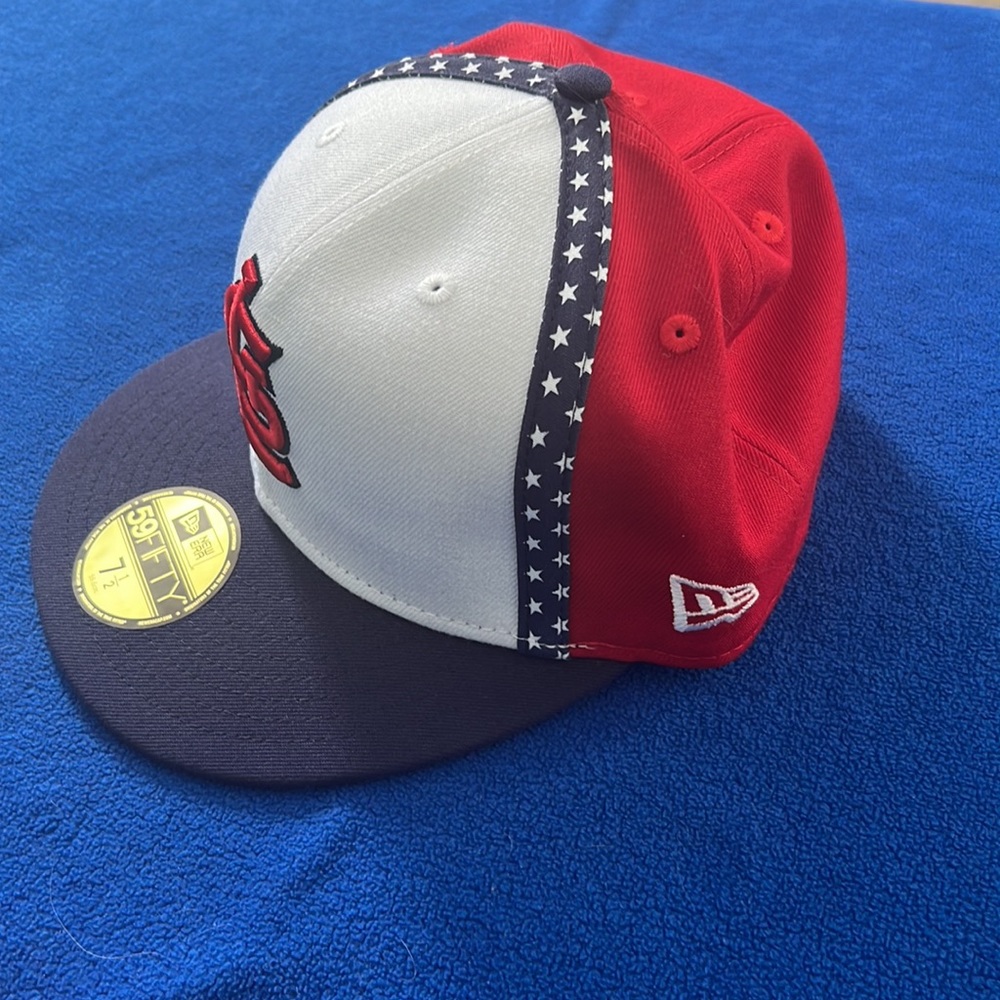St. Louis Cardinals Fitted Baseball Hat 7 1/2 Never Worn - Picture 4 of 6
